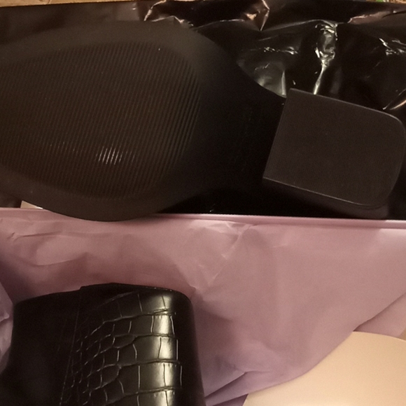 Steve Madden Brand New Boots - Picture 2 of 4